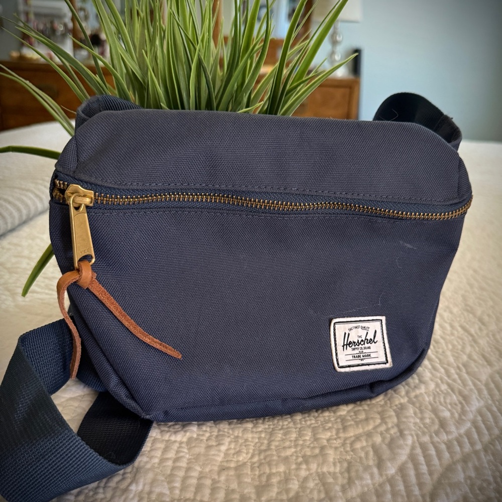 Herschel Supply Company Blue Crossbody Bag with Minimalist Design